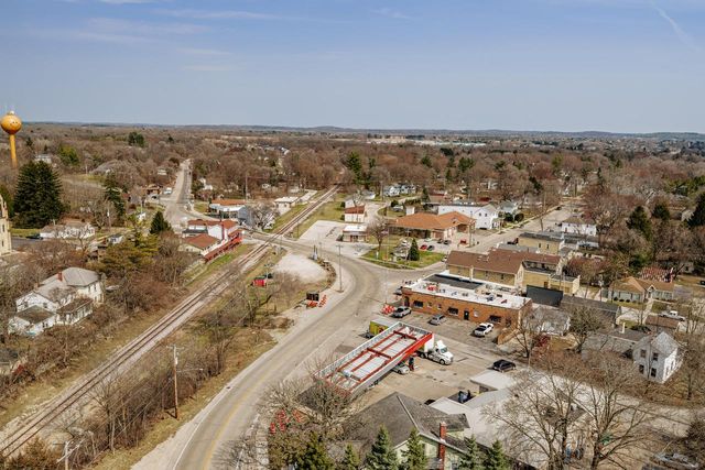 416 Pleasant STREET, Eagle, WI 53119