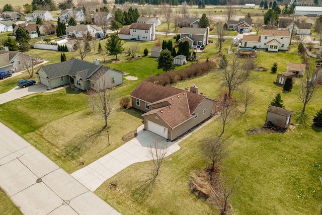 416 Pleasant STREET, Eagle, WI 53119