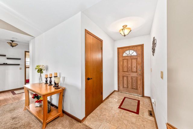 416 Pleasant STREET, Eagle, WI 53119