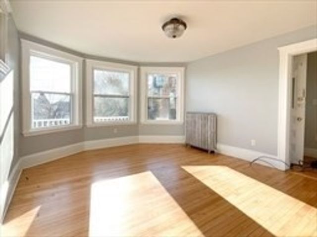 21 Crest Ave 1, Chelsea, MA 02150