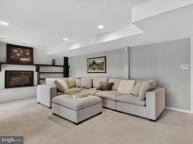 4727 38TH PL N, Arlington, VA 22207