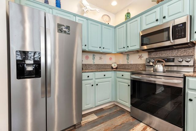 4236 Rivergate Ln., Little River, SC 29566