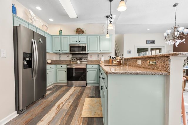 4236 Rivergate Ln., Little River, SC 29566