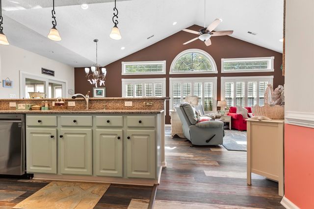 4236 Rivergate Ln., Little River, SC 29566