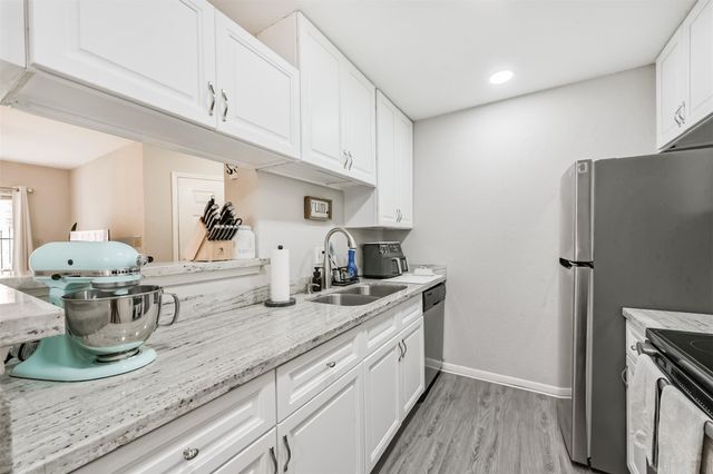 2121 Hepburn Street 612, Houston, TX 77054