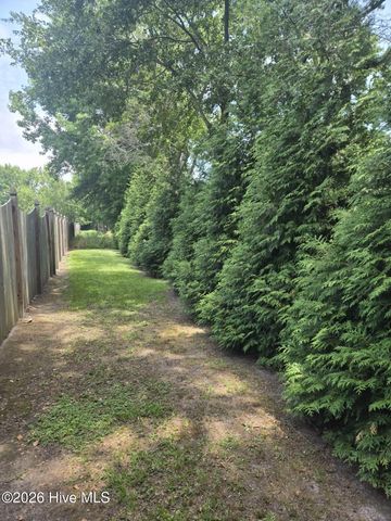 3725 Ashcroft Drive, Winterville, NC 28590