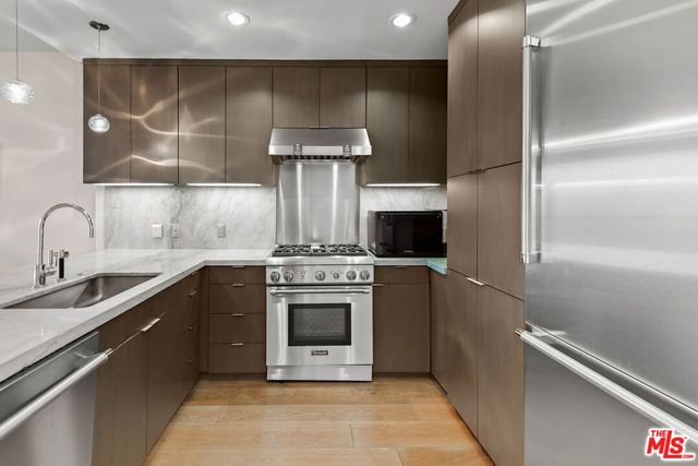 1705 Ocean 412, Santa Monica, CA 90401