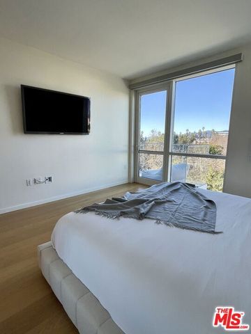 1705 Ocean 412, Santa Monica, CA 90401