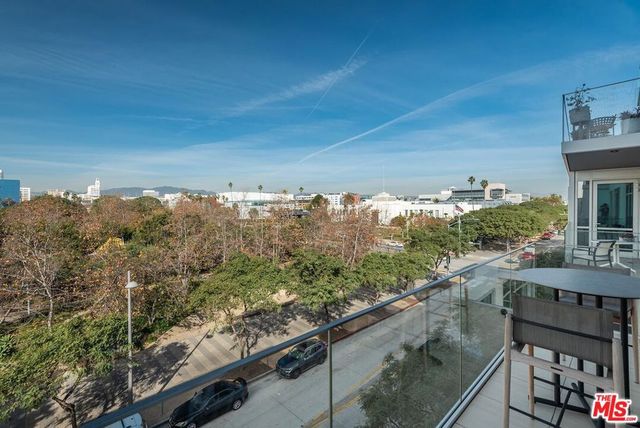 1705 Ocean 412, Santa Monica, CA 90401