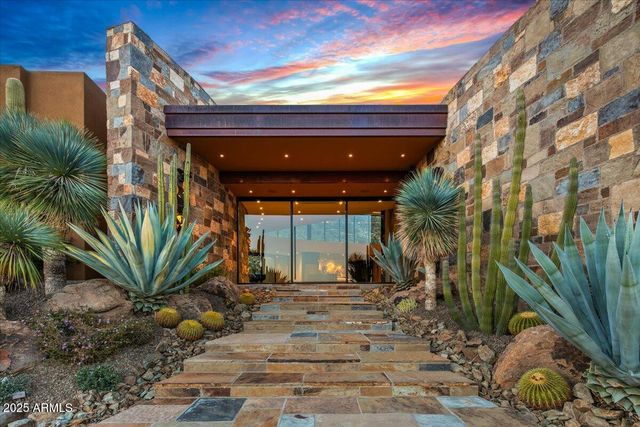 43105 N 102ND Street, Scottsdale, AZ 85262