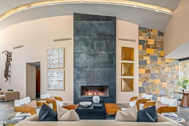 43105 N 102ND Street, Scottsdale, AZ 85262