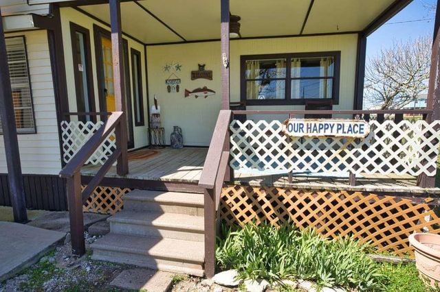 803 County Road 202, Sargent, TX 77414