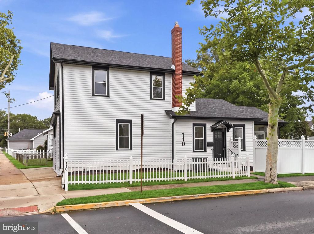 110 W WASHINGTON ST, RIVERSIDE, NJ 08075 — photo 2