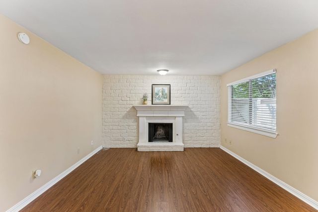8340 Fathom CIR 103, Austin, TX 78750
