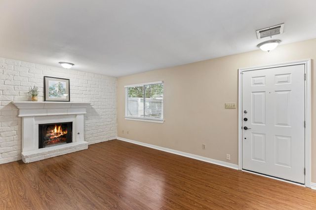 8340 Fathom CIR 103, Austin, TX 78750