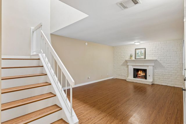 8340 Fathom CIR 103, Austin, TX 78750