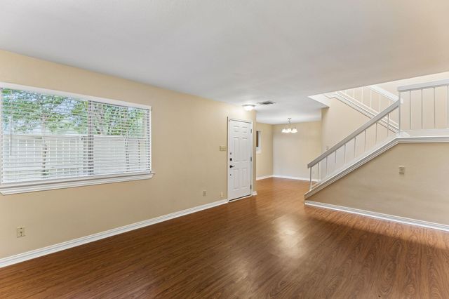 8340 Fathom CIR 103, Austin, TX 78750