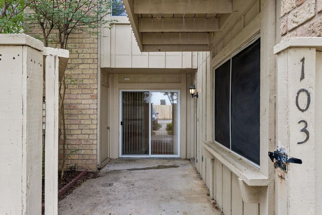 8340 Fathom CIR 103, Austin, TX 78750