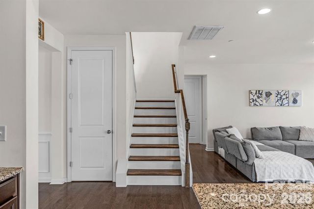 930 Parkland Place NW, Concord, NC 28027