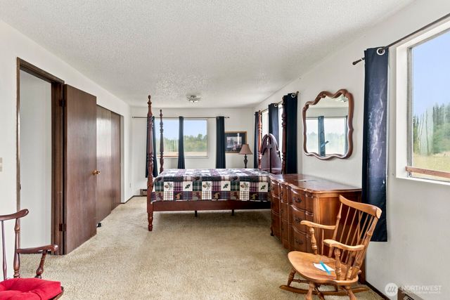 5305 Waldrick Rd SE, Olympia, WA 98501