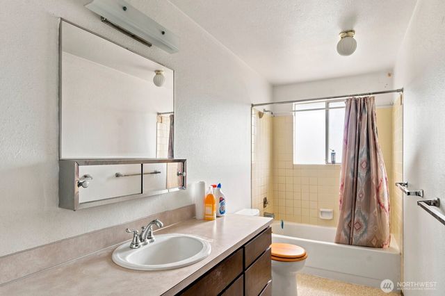5305 Waldrick Rd SE, Olympia, WA 98501
