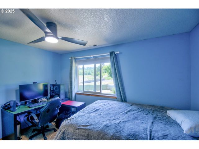 126 WESTMINSTER Dr, Kelso, WA 98626