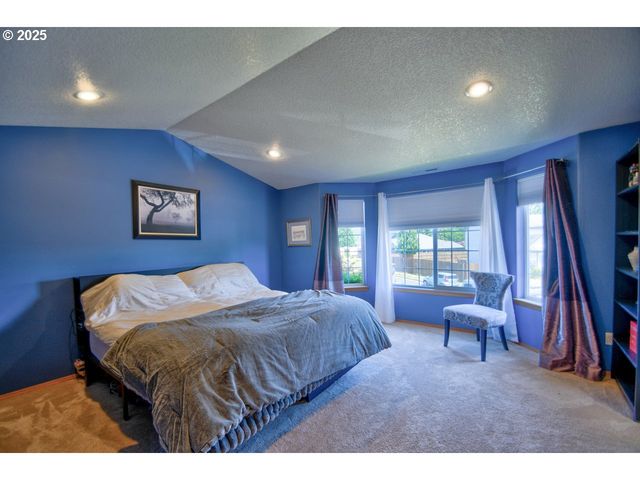 126 WESTMINSTER Dr, Kelso, WA 98626
