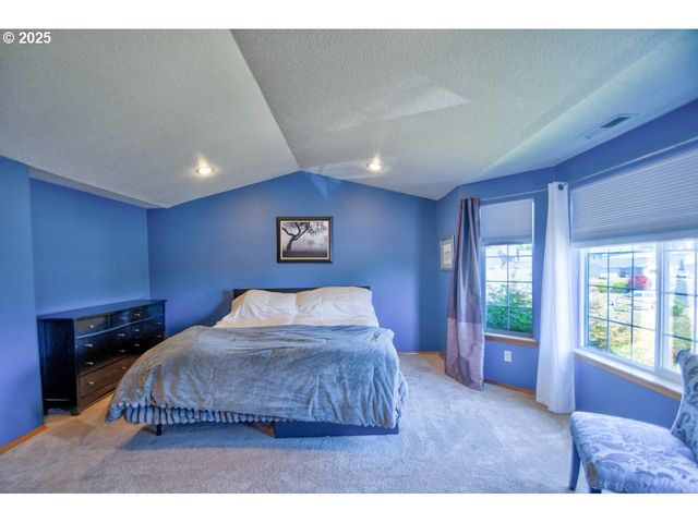 126 WESTMINSTER Dr, Kelso, WA 98626