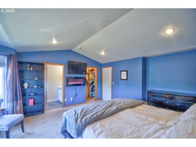 126 WESTMINSTER Dr, Kelso, WA 98626