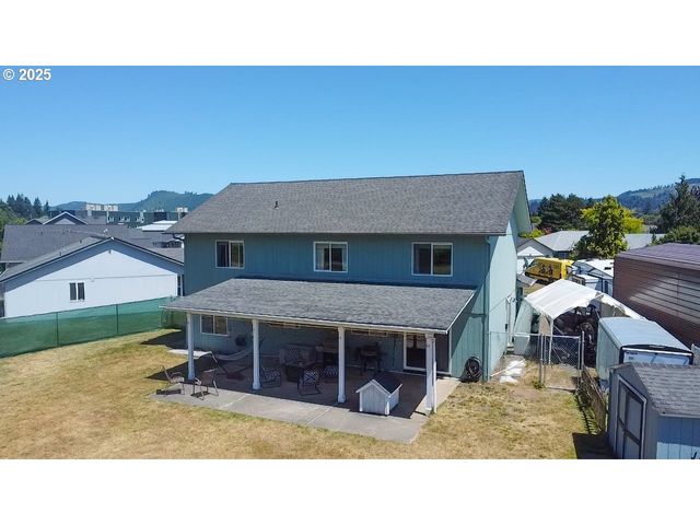 126 WESTMINSTER Dr, Kelso, WA 98626