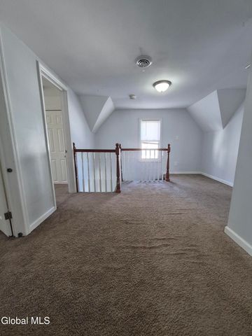 8 Green Street, Mayfield, NY 12117