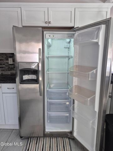 8 Green Street, Mayfield, NY 12117