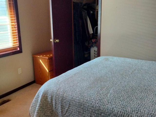 8317 Thomas Court N, Brooklyn Park, MN 55444