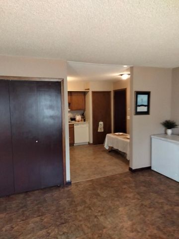 8317 Thomas Court N, Brooklyn Park, MN 55444