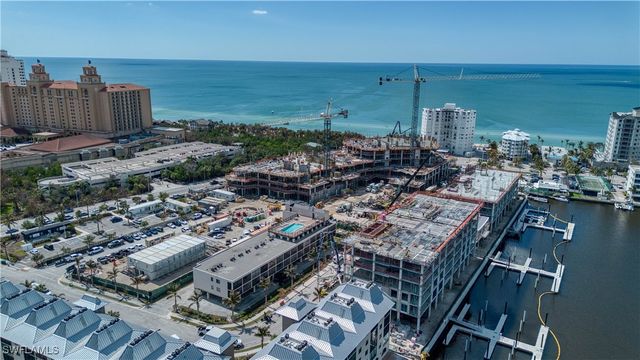260 Southbay DR 102, Naples, FL 34108