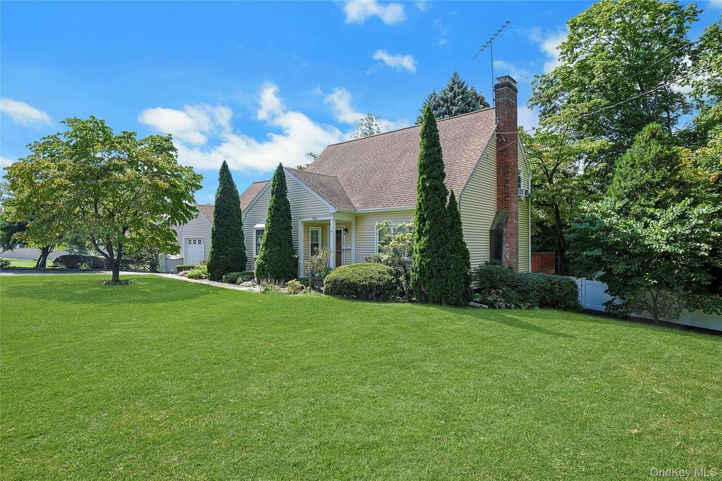 355 Fort Washington Avenue, Hawthorne, NY 10532 — photo 3