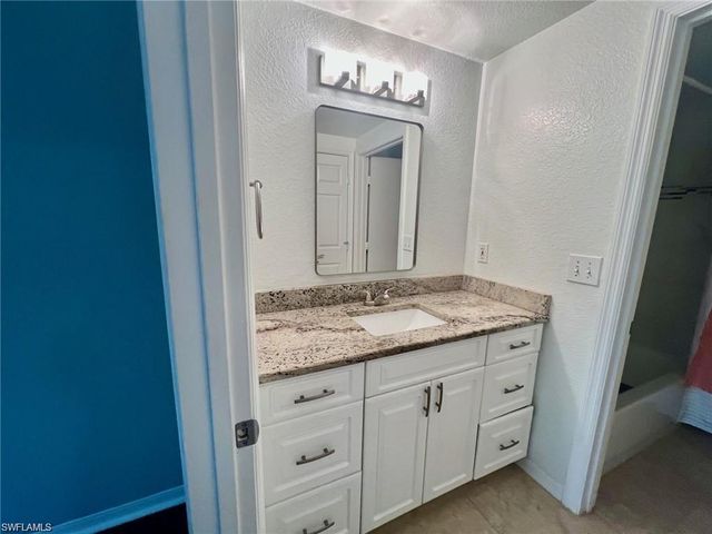 23500 Walden Center DR 104, Estero, FL 34134