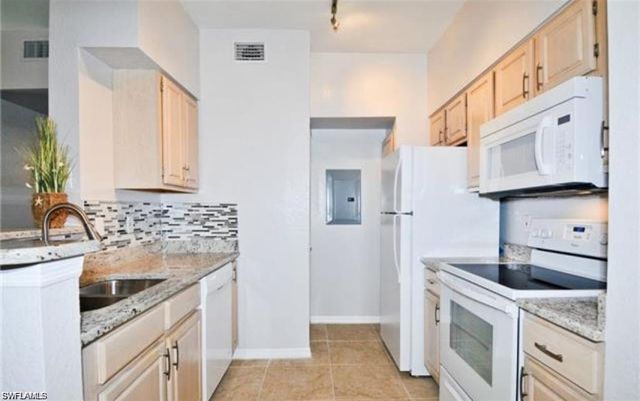 23500 Walden Center DR 104, Estero, FL 34134