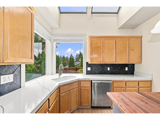 3324 BENTLEY Ave, Eugene, OR 97405
