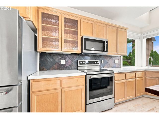 3324 BENTLEY Ave, Eugene, OR 97405