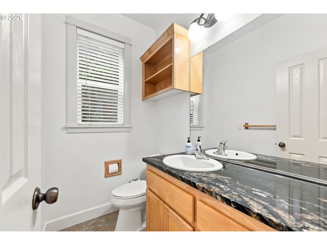 3324 BENTLEY Ave, Eugene, OR 97405