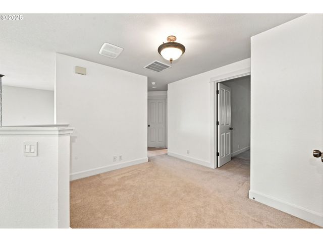 3324 BENTLEY Ave, Eugene, OR 97405