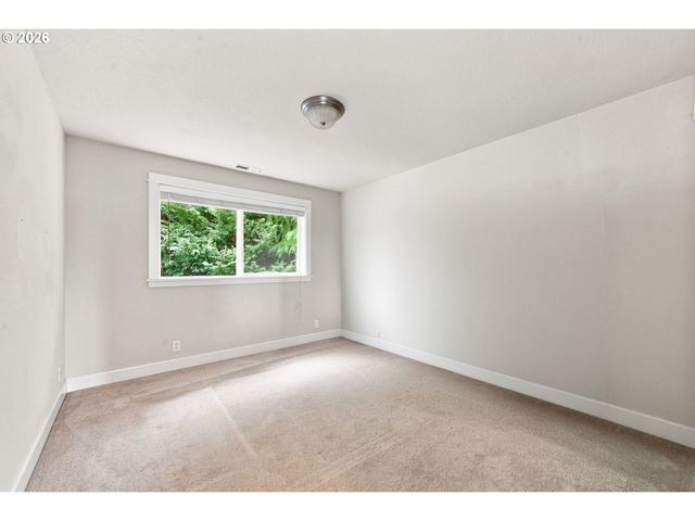 3324 BENTLEY Ave, Eugene, OR 97405