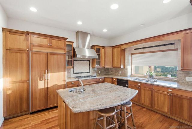 12686 Fairbrook, San Diego, CA 92131