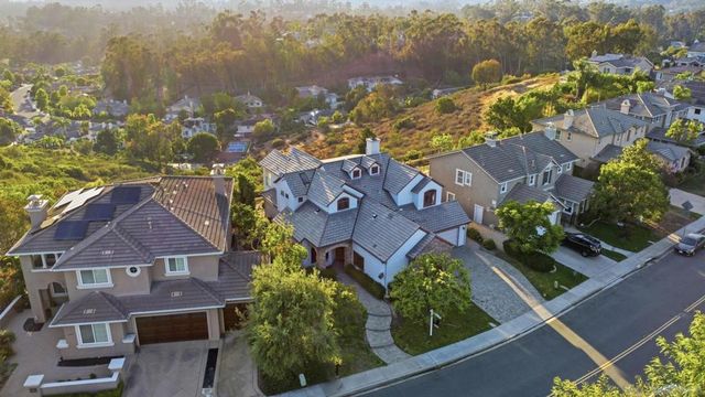 12686 Fairbrook, San Diego, CA 92131