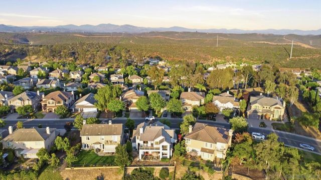 12686 Fairbrook, San Diego, CA 92131