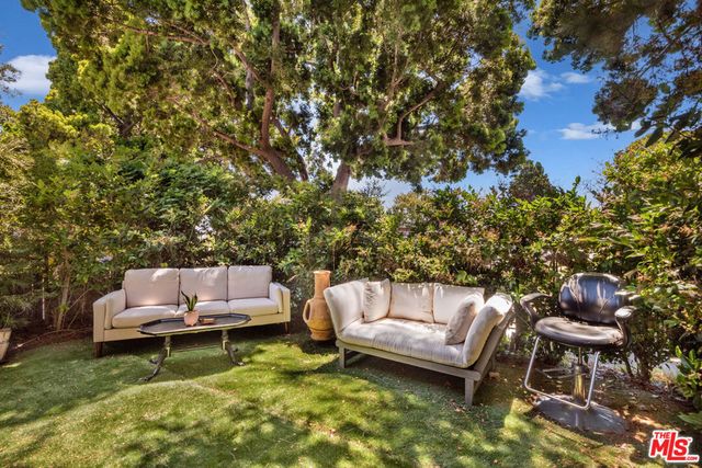 13013 Venice Boulevard, Los Angeles, CA 90066