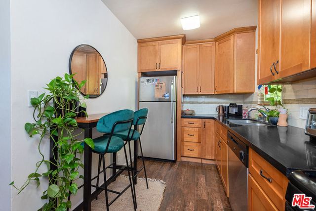 13013 Venice Boulevard, Los Angeles, CA 90066