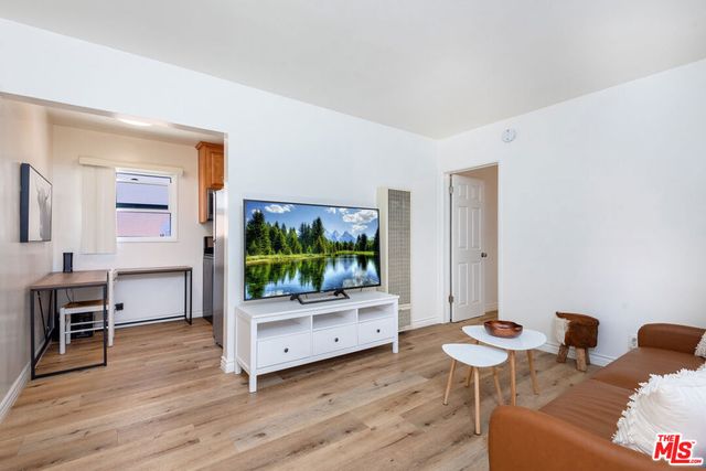 13013 Venice Boulevard, Los Angeles, CA 90066