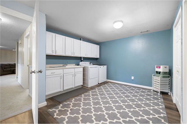2608 Crescent Drive, Minot, ND 58703